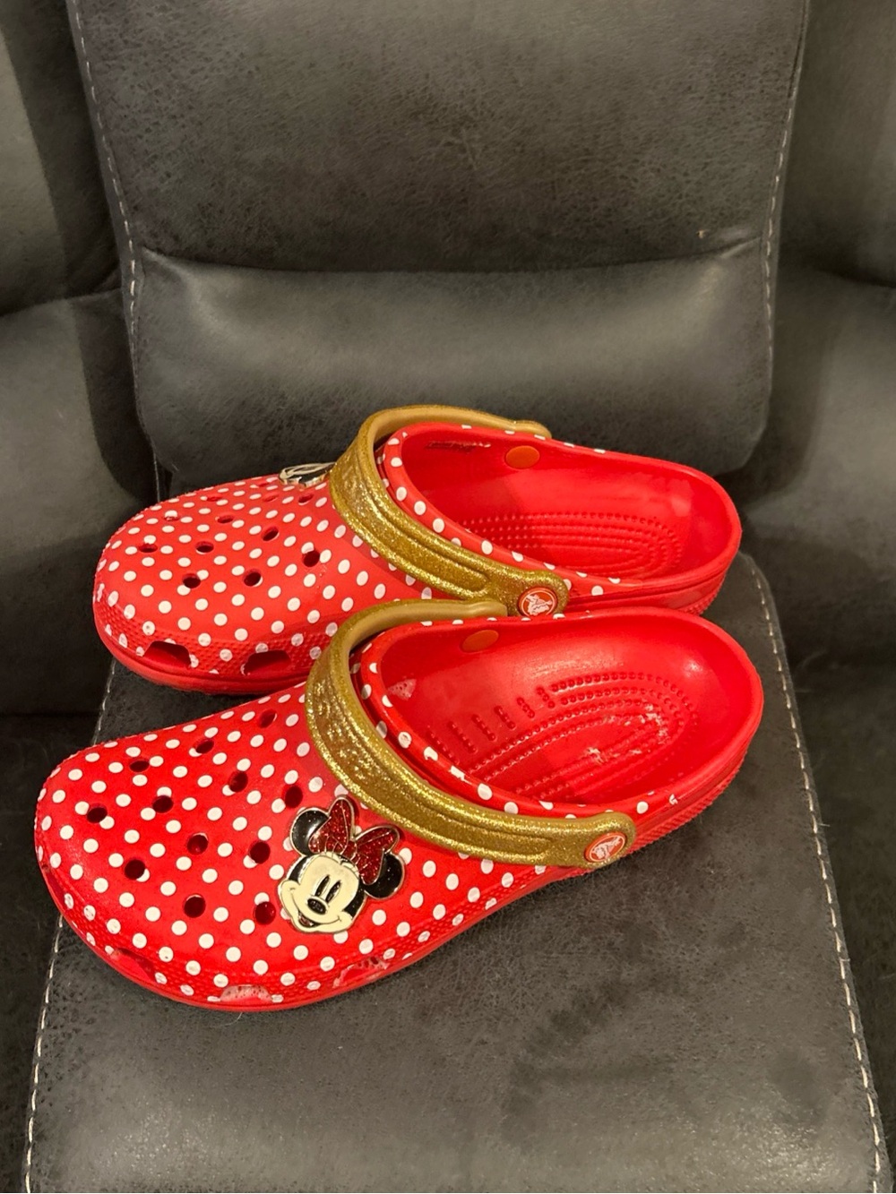 Women’s Disney crocs size 10 - Picture 3 of 4